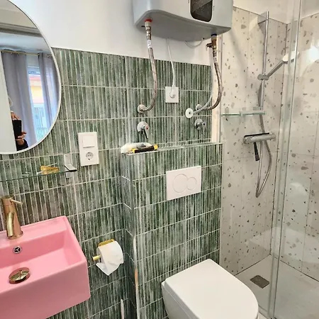 Apartment Miro Huelin 200 M From *